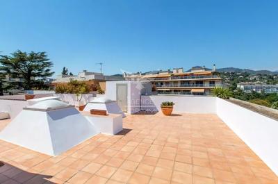 Appartement - 153 m² - 4 pièces