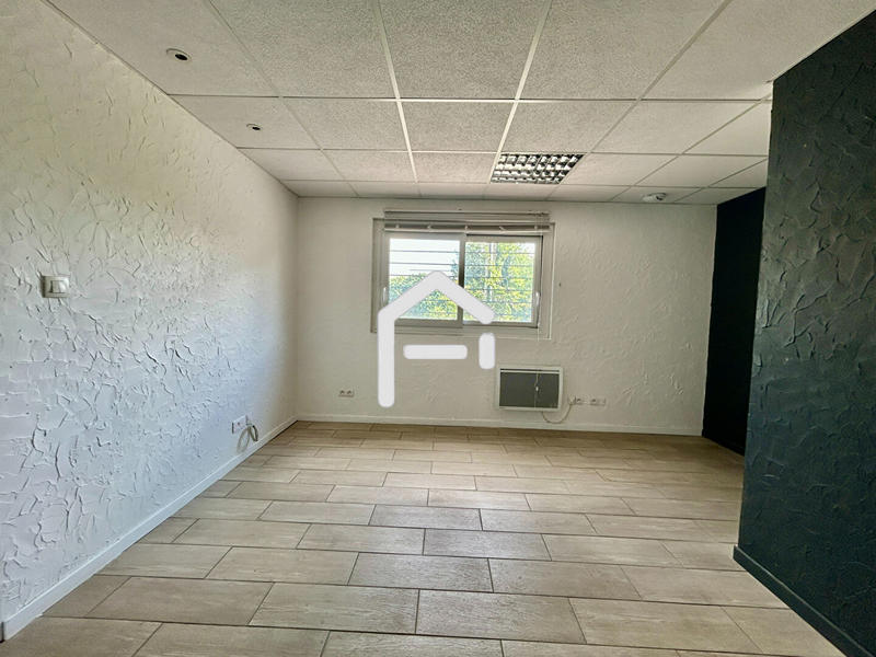 Local d'activités - 45 m²