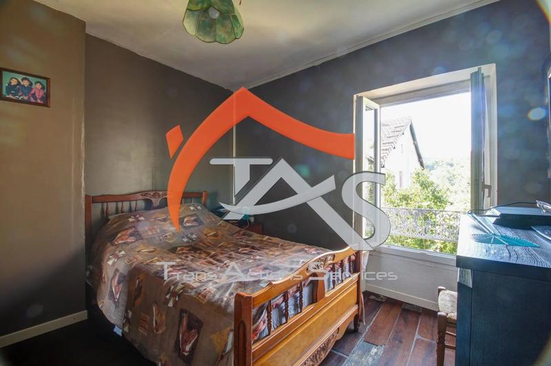 Immeuble - 214 m² - 8 pièces