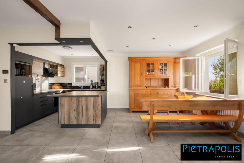 Maison ancienne - 84 m² - 4 pièces