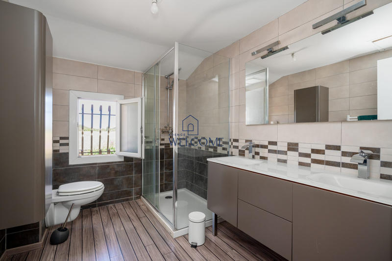 Maison - 135 m² - 6 pièces