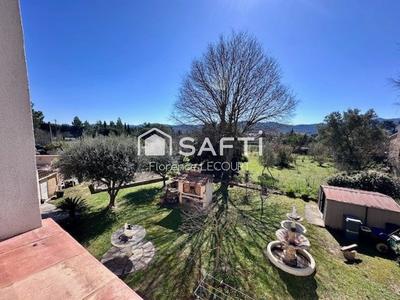 Maison - 220 m² - 7 pièces