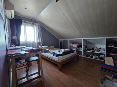 Maison - 200 m² - 8 pièces