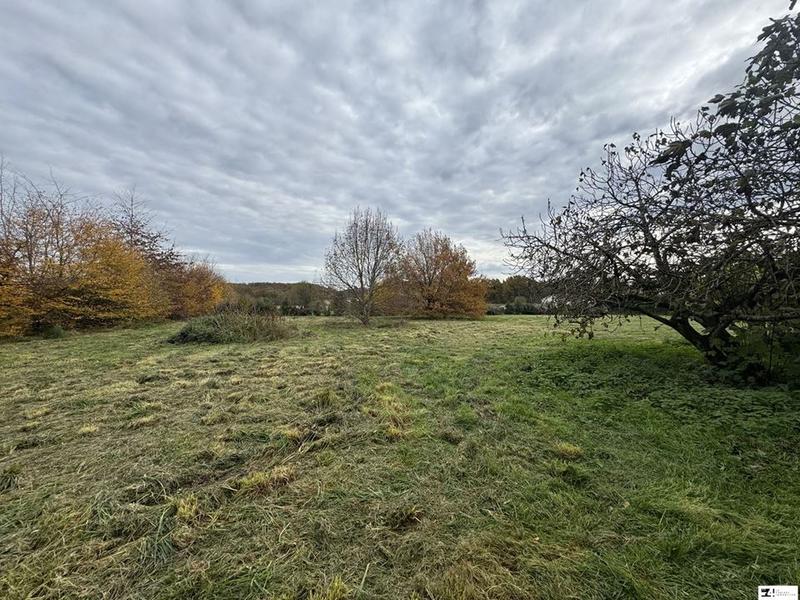 Terrain - 1 500 m²