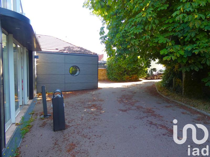 Maison - 383 m² - 7 pièces