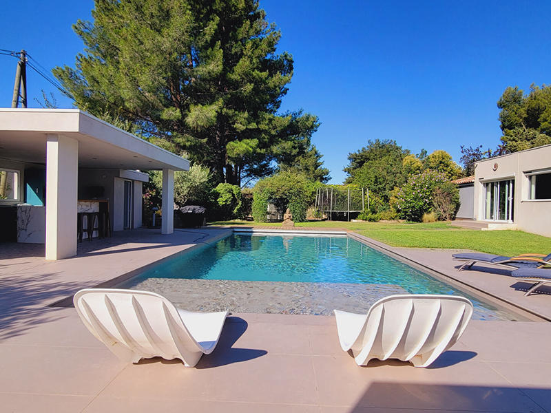 Maison - 180 m² - 6 pièces