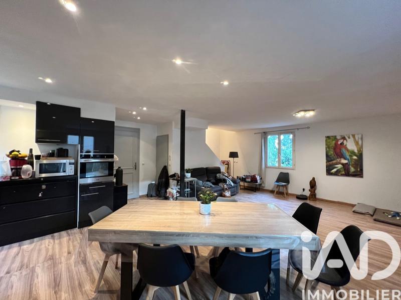Maison - 95 m² - 5 pièces