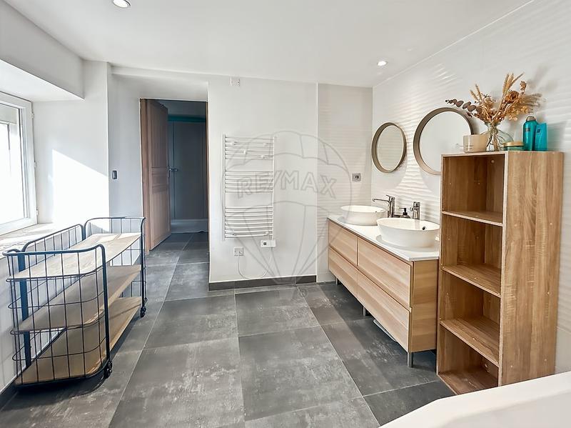 Maison de ville - 87 m² - 4 pièces