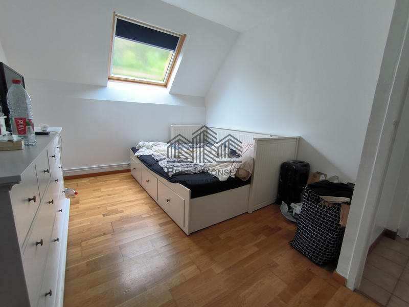 Maison - 76 m² - 8 pièces