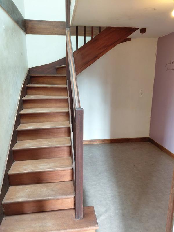 Maison - 99 m² - 5 pièces
