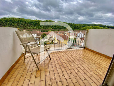 Appartement - 97 m² - 5 pièces