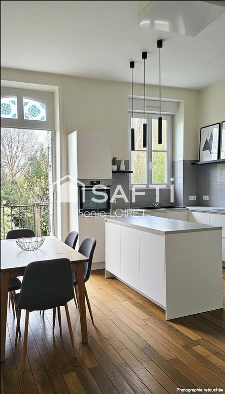 Maison de maîtres - 283 m² - 12 pièces