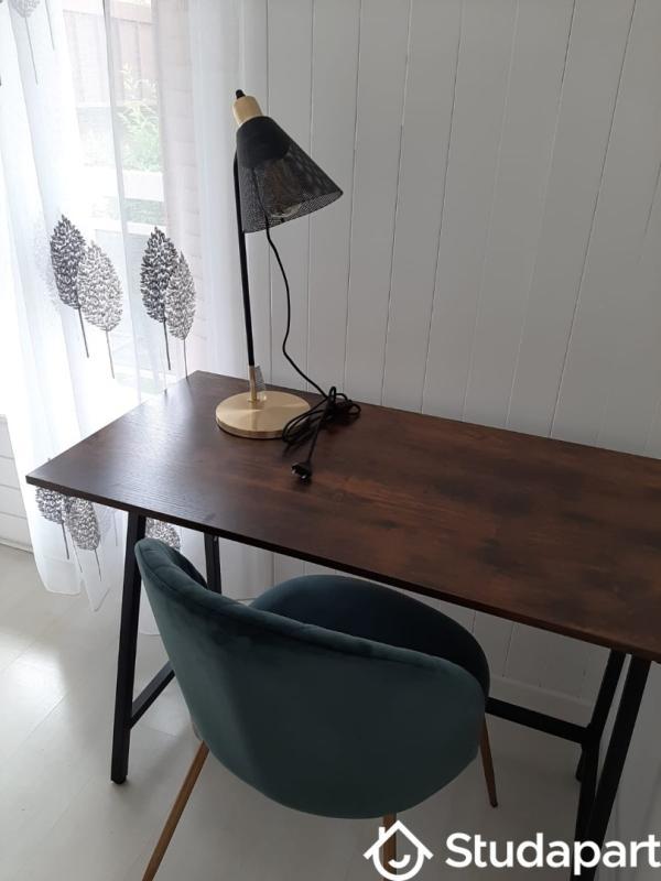 Chambre - 9 m² - 1 pièce