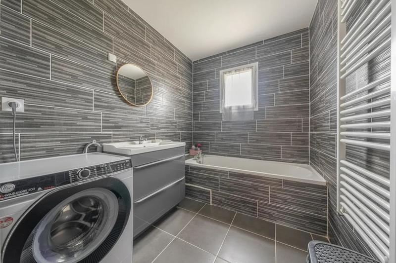 Maison - 160 m² - 7 pièces