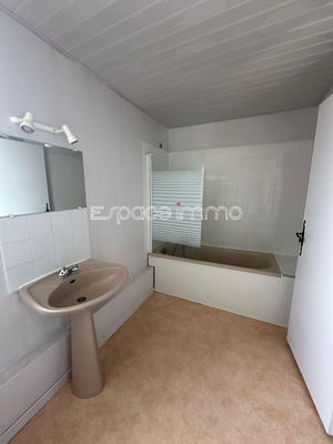 Maison - 79 m² - 4 pièces