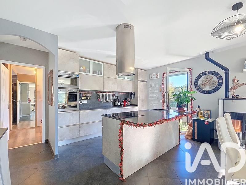 Maison - 126 m² - 6 pièces