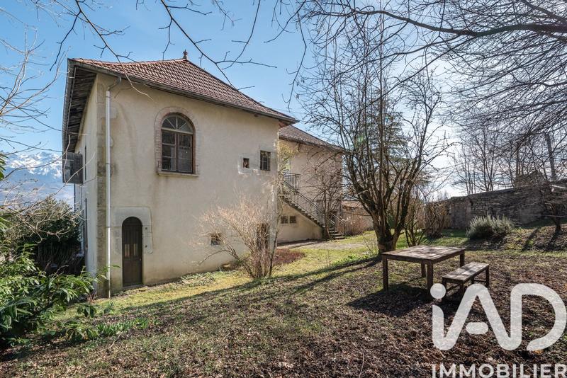 Maison - 500 m² - 15 pièces