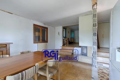 Maison - 141 m² - 6 pièces