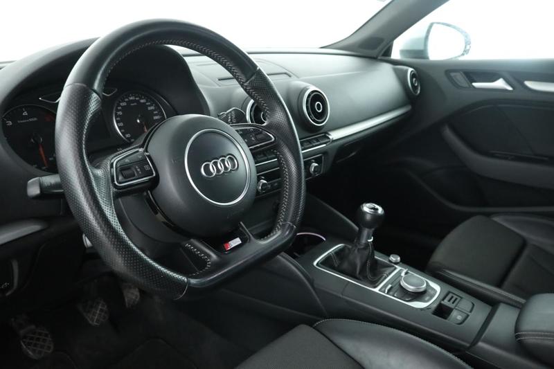 Audi A3 sportback 1.6 Tdi s line 110 ch