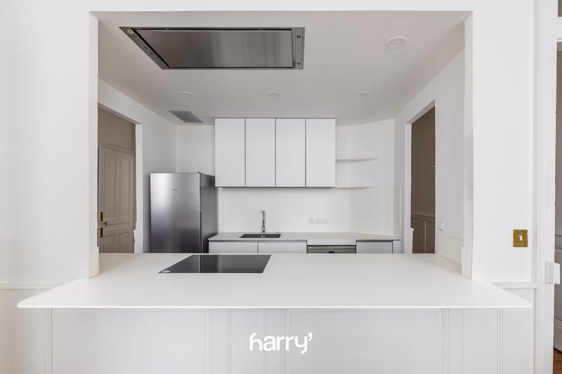 Appartement - 136 m² - 5 pièces