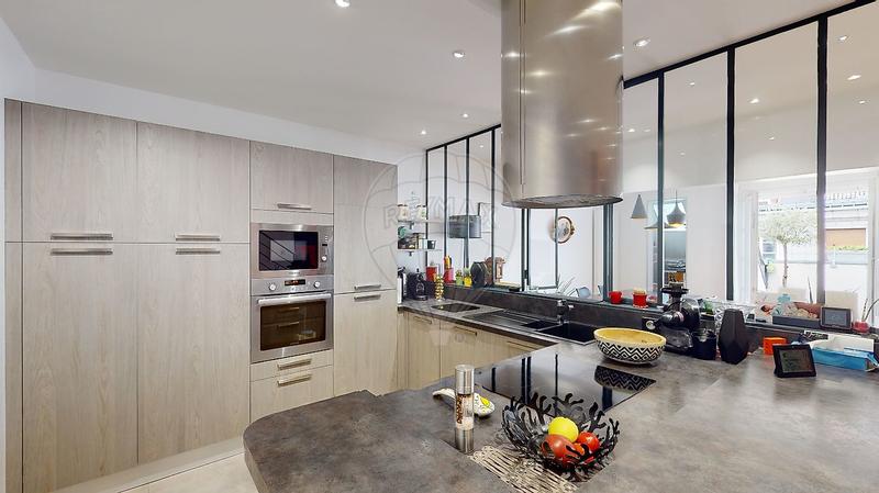 Duplex - 151 m² - 7 pièces