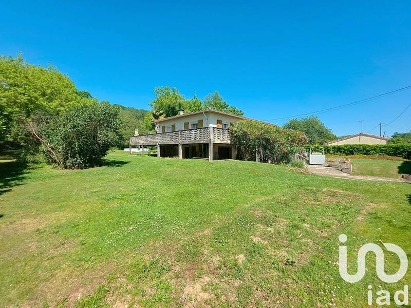 Maison - 174 m² - 5 pièces