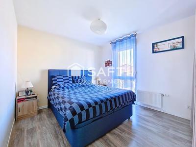 Maison - 99 m² - 5 pièces