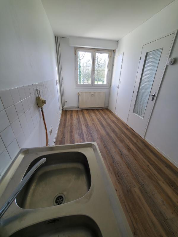 Appartement ancien - 67 m² - 3 pièces