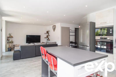 Appartement - 100 m² - 4 pièces