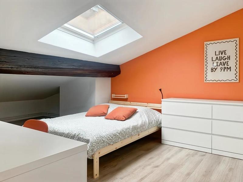 Duplex - 121 m² - 8 pièces