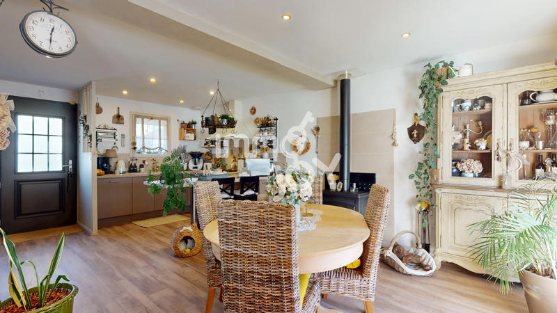 Maison - 85 m² - 4 pièces