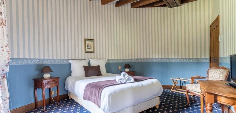 Manoir - 2 100 m² - 40 pièces