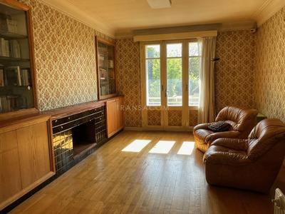 Maison - 142 m² - 5 pièces