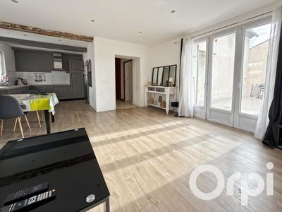 Maison - 177 m² - 5 pièces