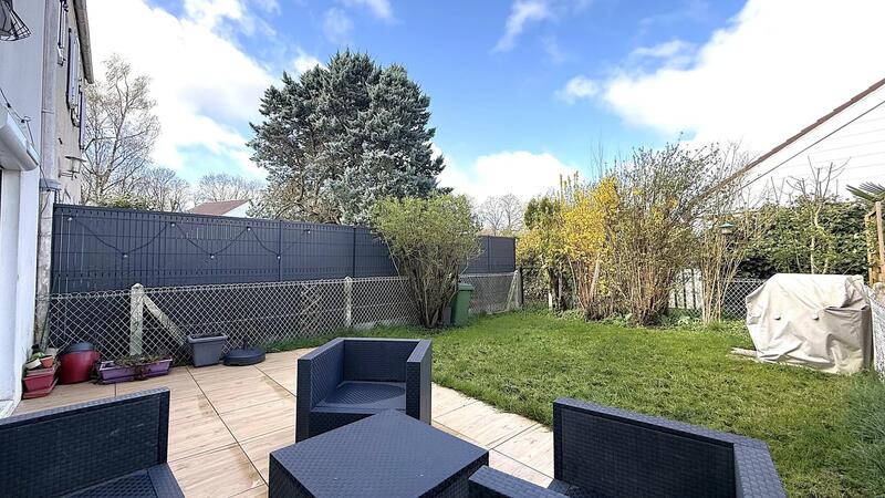 Maison - 83 m² - 4 pièces