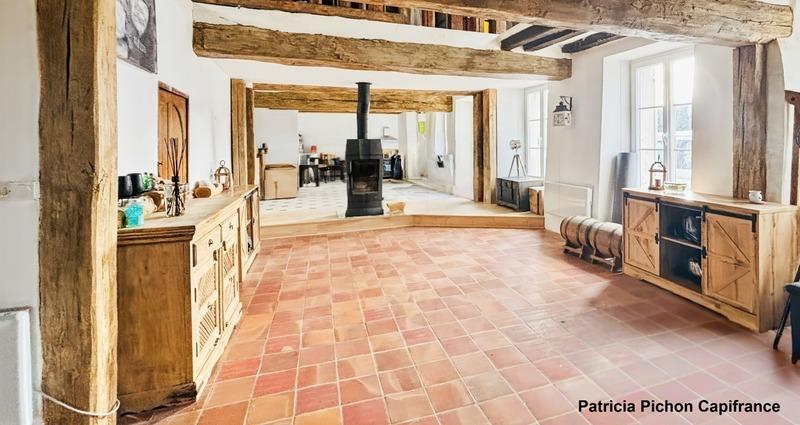 Maison - 308 m² - 14 pièces