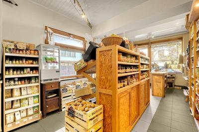 Fonds de commerce - 330 m²