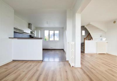 Maison - 88 m² - 4 pièces