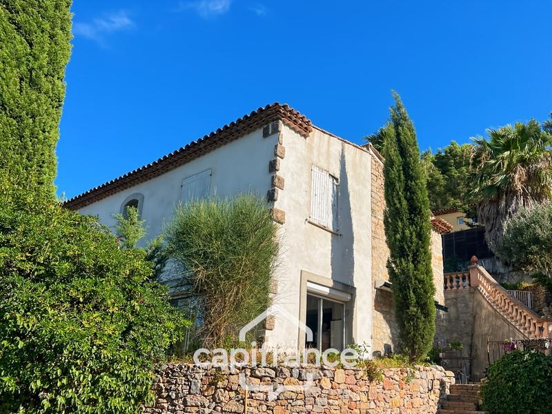 Mas - 201 m² - 6 pièces