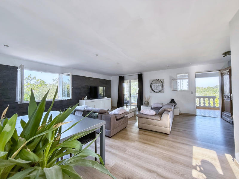 Maison - 103 m² - 4 pièces