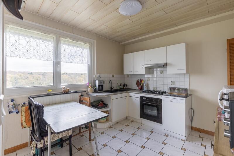 Maison - 95 m² - 5 pièces