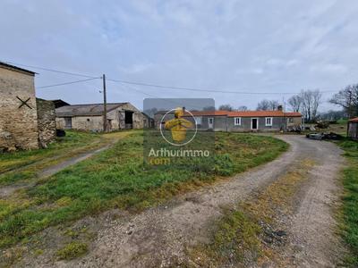 Maison - 128 m² - 7 pièces