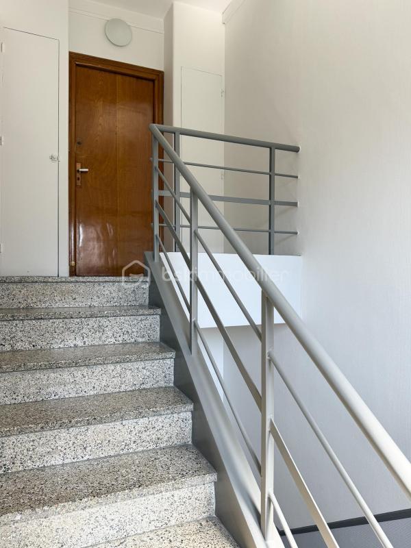 Appartement - 98 m² - 5 pièces