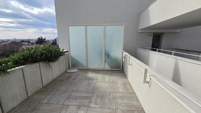 Appartement - 85 m² - 4 pièces