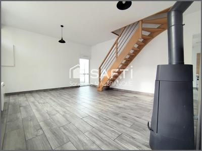 Maison - 60 m² - 5 pièces