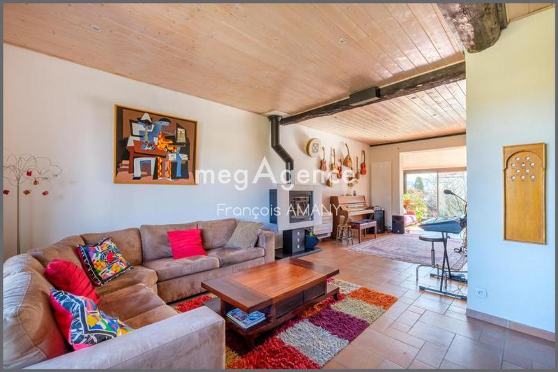 Maison - 200 m² - 6 pièces