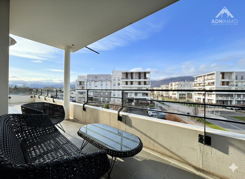 Appartement - 77 m² - 3 pièces