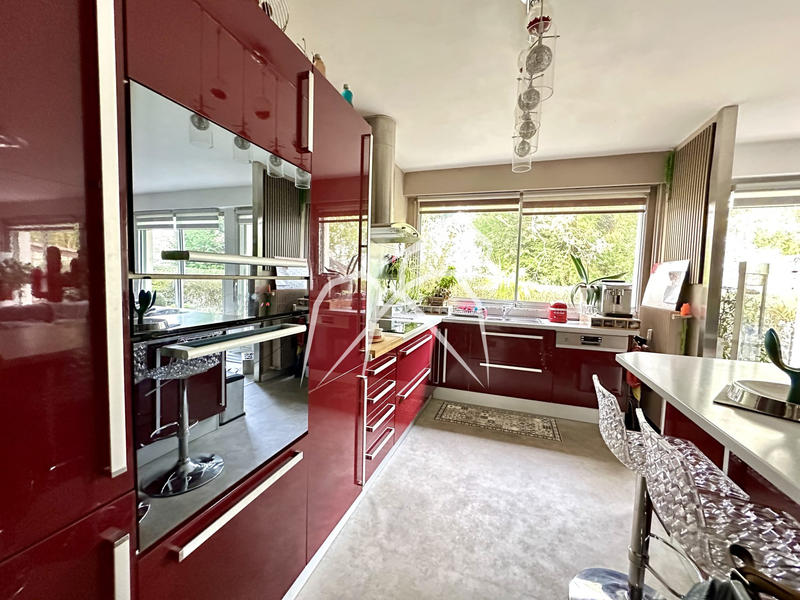 Appartement - 89 m² - 4 pièces