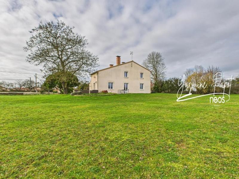 Maison - 220 m² - 8 pièces