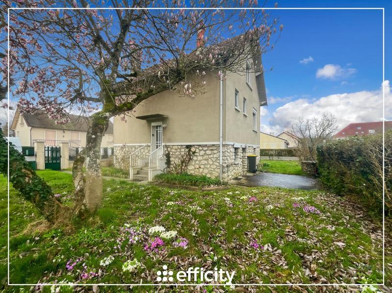 Maison - 112 m² - 4 pièces